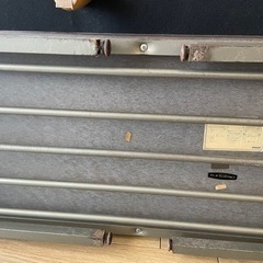 折り畳みテーブルの画像