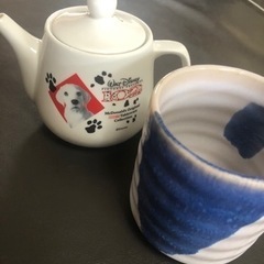 ティーポット、茶碗、コップ 他