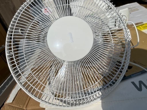 壁掛け扇風機