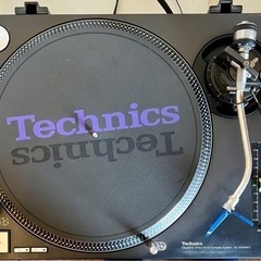 ターンテーブルとアナログDJミキサー