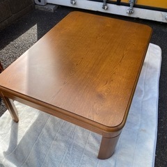 こたつ　テーブル　美品　温風式家具調こたつ 無料