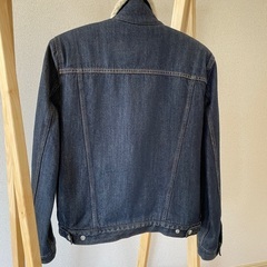 程度の良いブルゾンです