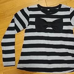 子ども長袖シャツ　１３０センチ