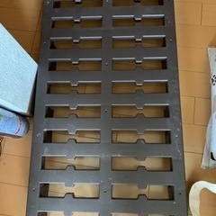 プラスチックのすのこ