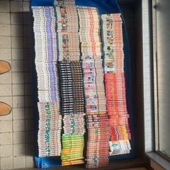 決まりました。漫画、約700冊