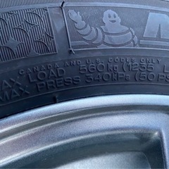 ホイール付スタッドレスタイヤ　4本セットの画像