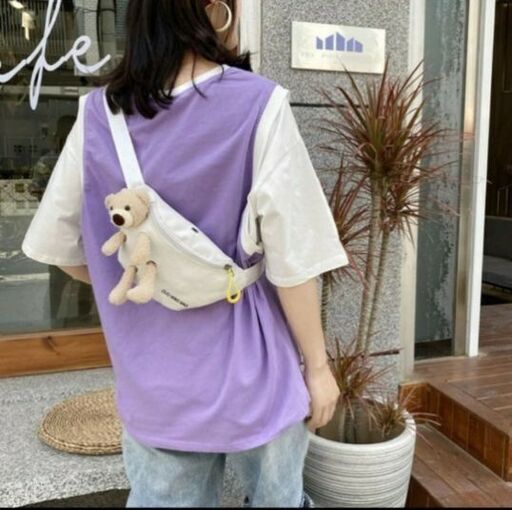 新品　ぬいぐるみ付きボディーバッグ　ホワイト　イエロー