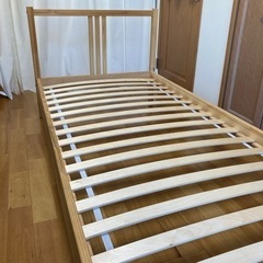 IKEAシングルベッドの画像