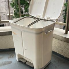 ゴミ箱　ツイン
