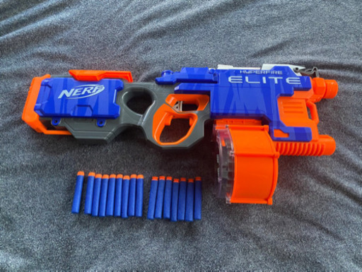 NERF ナーフ　球16個と電池(単1×4本)付き