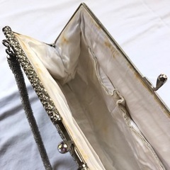 85.ビーズ刺繍のバッグの画像