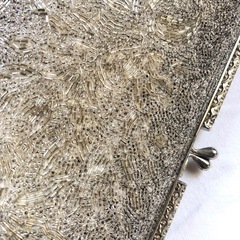 85.ビーズ刺繍のバッグの画像