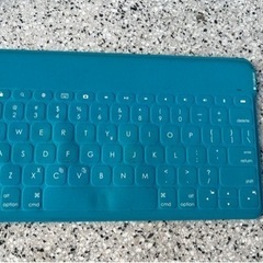 ブルートゥース‼️ Bluetooth‼️極薄キーボード‼️ロジクール