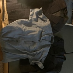 服と毛布類【たくさんあります】
