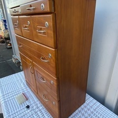 木製鍵付きリビングチェスト(全引き出し付き)の画像