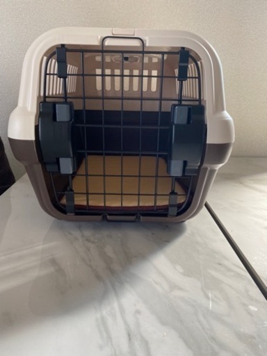キャリーバック　ペット用品