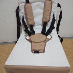 リッチェル ごきげんお食事クッション