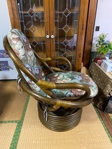 受付終了❗️藤家具　チェアー