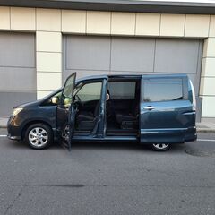 セレナハイウェイスターVセレクション　H24　車検5/7　走行85000ｋ　純正メモリーナビ＆フルセグＴＶ＆フリップダウンモニター　カラーバックカメラ　両側パワースライド　純正エアロ＆専用16ＡＷ　アイドルストップ　クルコン　8人乗りの画像