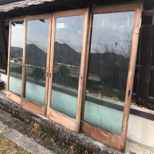 建具 素材 リペア用 シミはあるけど再塗装等で必ず良くなります。 ガラス戸 4枚セット 一枚当たりsize 高さ180cm幅74cm厚み3cm