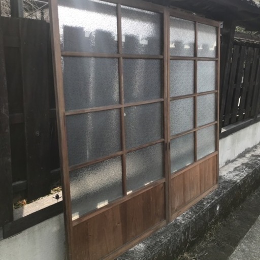 建具 昭和レトロ 古民家 日本建築 size 高さ174cm全幅194.8cm 一枚幅97.4cm 厚み3cm ダイアガラス
