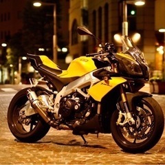 アプリリア tuono v4r ストリートファイターrsv4 (アクティビオ