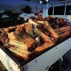 【軽トラ荷台いっぱい価格】薪 間伐材 暖炉・薪ストーブ・キャンプにの画像