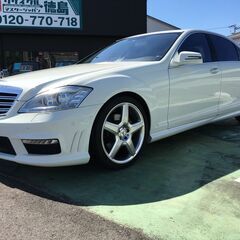 W221　メルセデスベンツ　S550ロング　人気のホワイト　S63後期仕様　AMGフルエアロ・AMG20インチアルミ・AMGマフラー　エアサス交換済みの画像