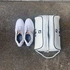 ゴルフ　レディースシューズ　バック付き