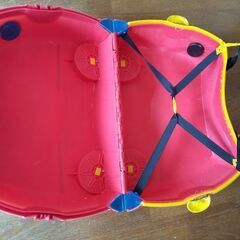 トランキ　trunki 子供用　トランク　スーツケースの画像
