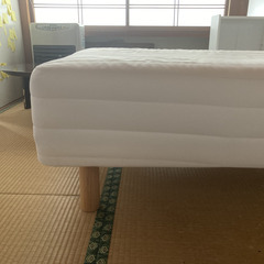 無印良品   脚付マットレス・ボンネルコイル・シングル　幅９８×奥行１９８×高さ４４の画像