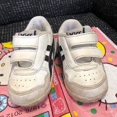【お譲り先決定】ベビーシューズ　3点セットの画像