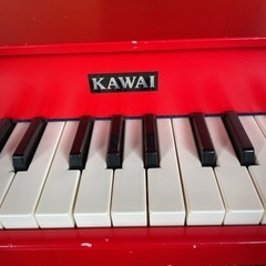 カワイグランドミニピアノの画像
