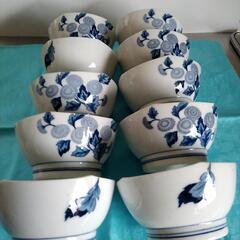 ④菊の模様の小鉢の画像