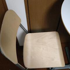 BILLSTA IKEA　テーブルとイス　セットの画像