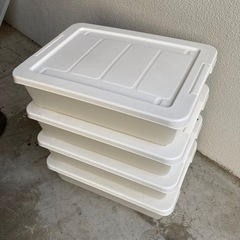 ベッド下収納×4　ニトリ　衣装ケースの画像