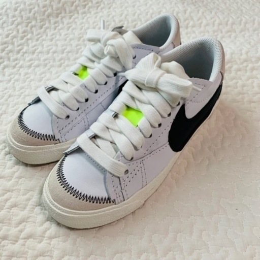 美品　ナイキ ブレーザー LOW ’77 ジャンボ ウィメンズシューズ　23.5cm