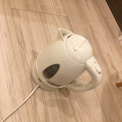 給湯ポッド　湯沸かし器