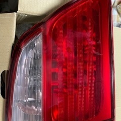 日産　maxima テールランプ　