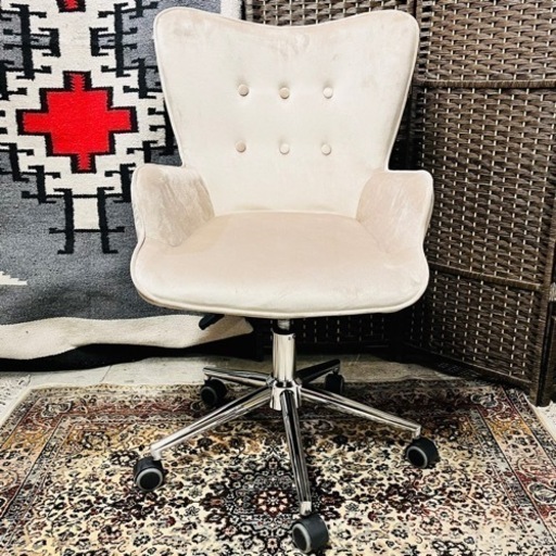 【売約済み】LOWYA ロウヤ　オフィスチェア パソコンチェア ベロア調 キャスター チェア 学習椅子　検　ベロア　デスクチェア　可愛い　かわいい　姫系　塩系　オフホワイト　ベージュ