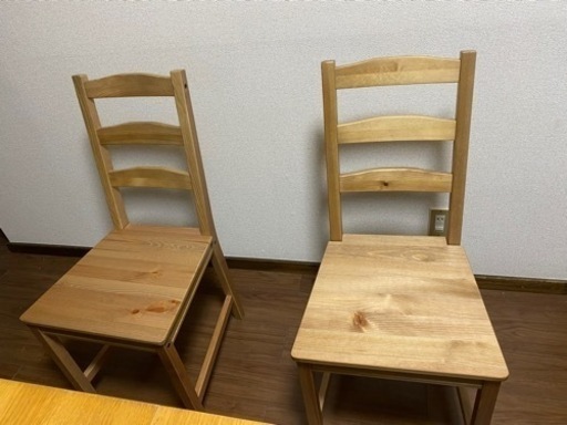 ダイニングチェア　２つ