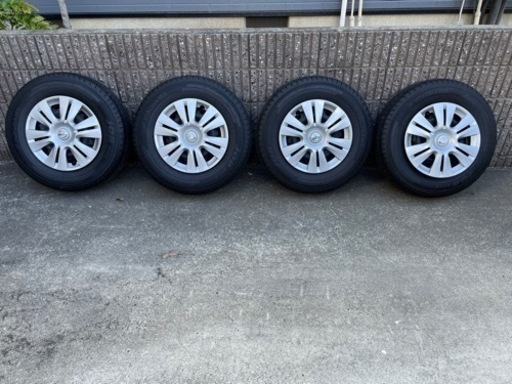 日産キャラバン　純正タイヤ＆ホイールセット