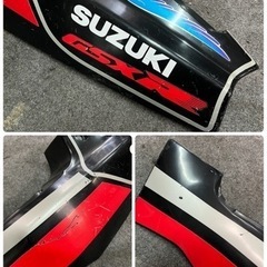 ☆SUZUKI☆GSX-R☆左シートカウル☆サイドカウル☆中古☆現状☆の画像