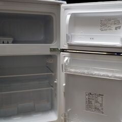 ハイセンス 小型 冷蔵庫 幅48.1cm 93L ホワイト HR-B95A 2ドア 右開き 大容量冷蔵室67L 耐熱天板の画像
