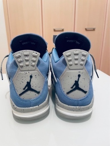 NIKE AIR JORDAN 4 RETRO
