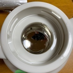 未使用品　魔法瓶　1リットル　茶こし付きの画像