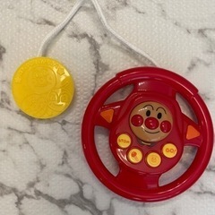 ゆらりんタワー、アンパンマンおしゃべりハンドル、10玉そろばんの画像