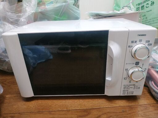 2018年製の電子レンジ  1000円！！
