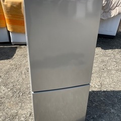 【リサイクルサービス八光　田上店　安心の3ヶ月保証　配達・設置OK】マクスゼン 2ドア冷蔵庫　117LJR117ML01SV
