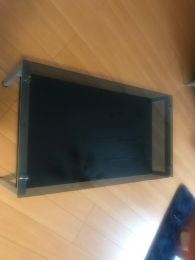 ガラステーブル　ニトリ ？